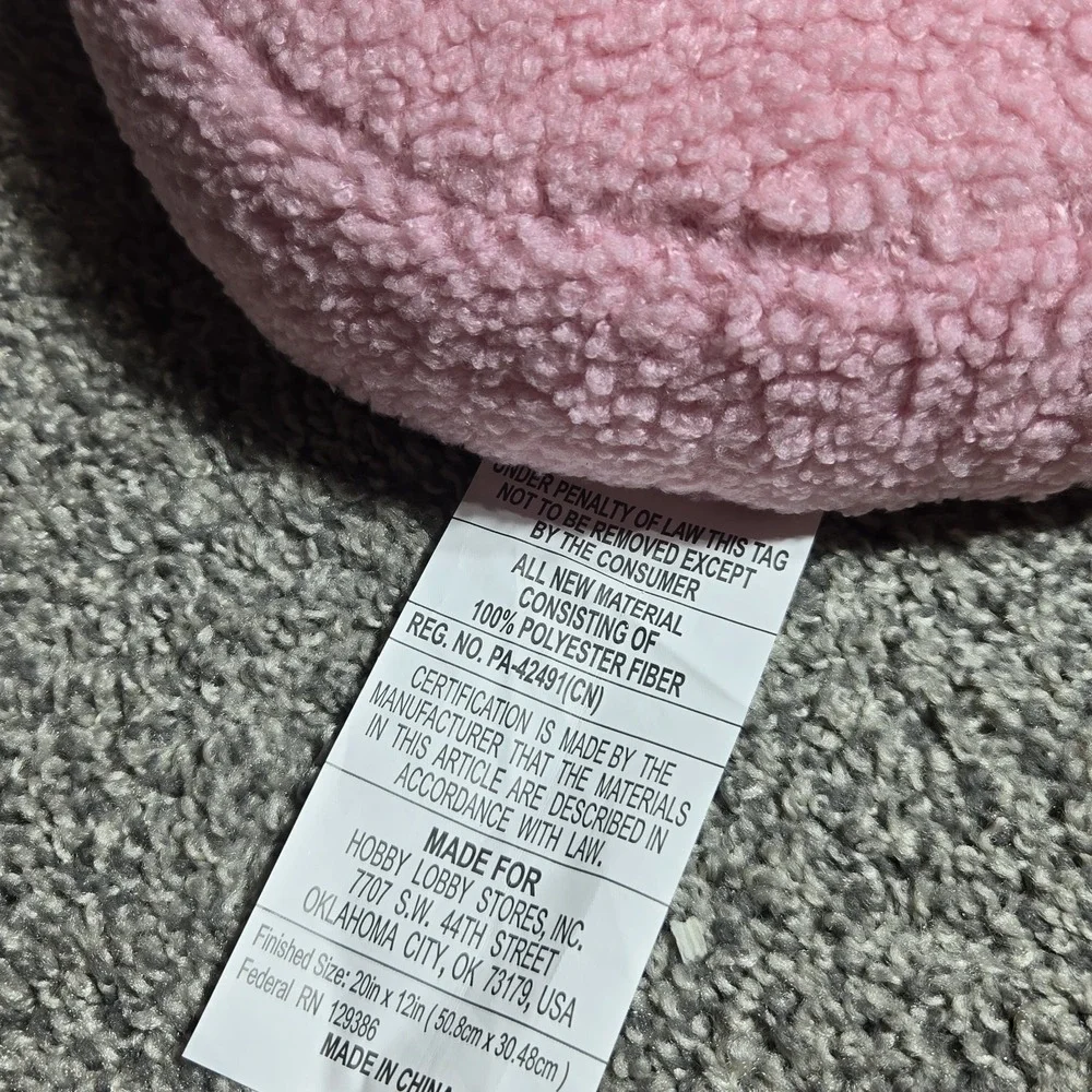 NEW with Tags XOXO Pink Pillow Decorative Valentine Love 20x12